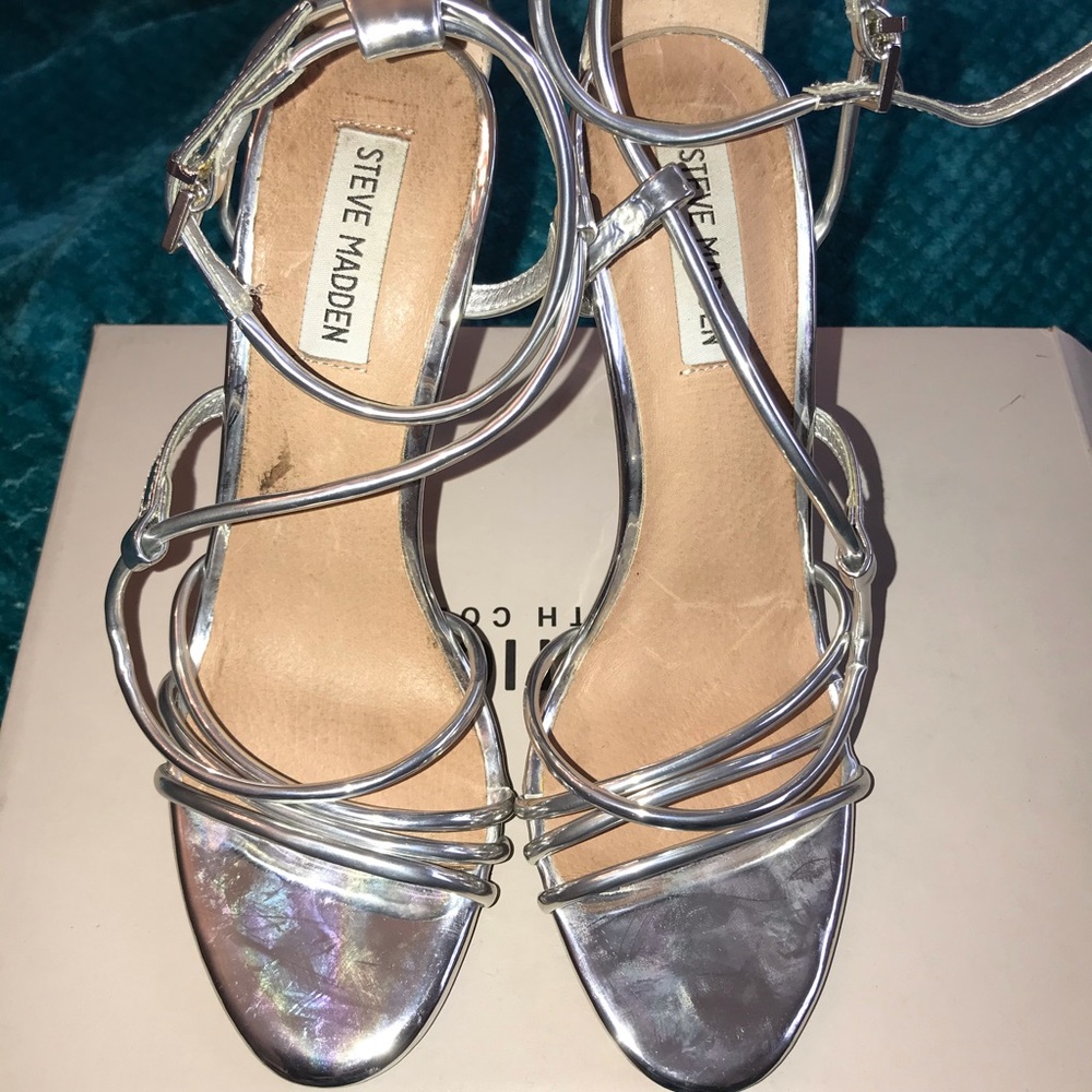 Heels - Picture 3 of 6